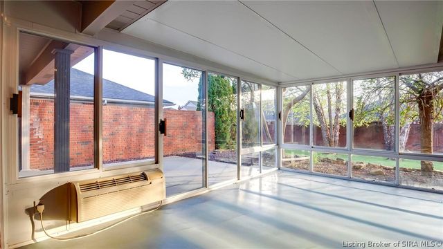 3209 Country Club Lane, Jeffersonville, IN 47130