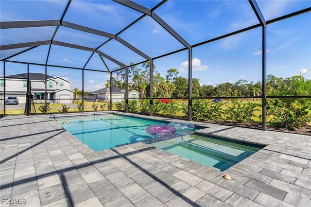 17624 Saddleback LOOP, North Fort Myers, FL 33917