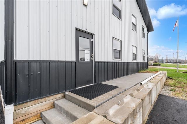 602 2nd Street W, Andalusia, IL 61232