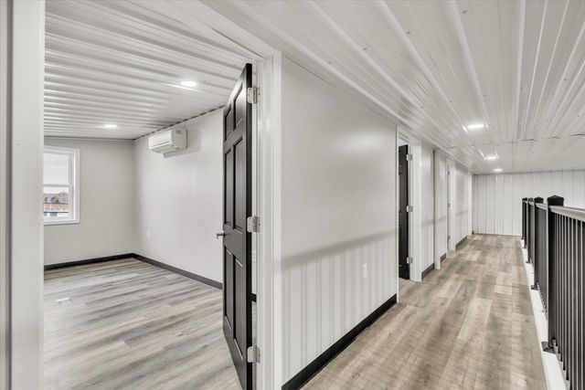 602 2nd Street W, Andalusia, IL 61232