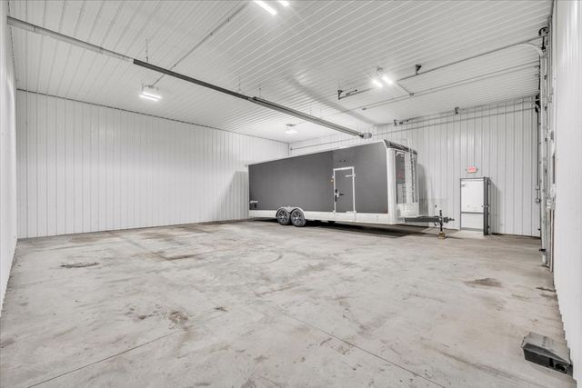 602 2nd Street W, Andalusia, IL 61232