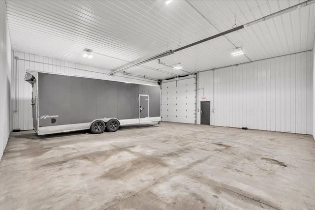 602 2nd Street W, Andalusia, IL 61232