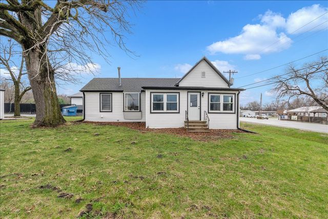 602 2nd Street W, Andalusia, IL 61232