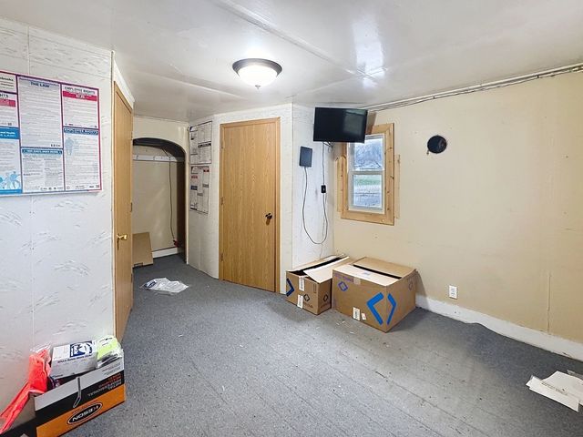 602 2nd Street W, Andalusia, IL 61232