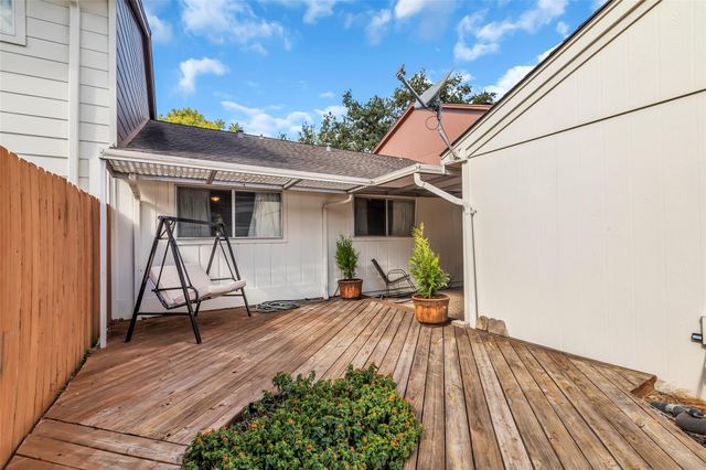 2970 Gessner Road, Houston, TX 77080