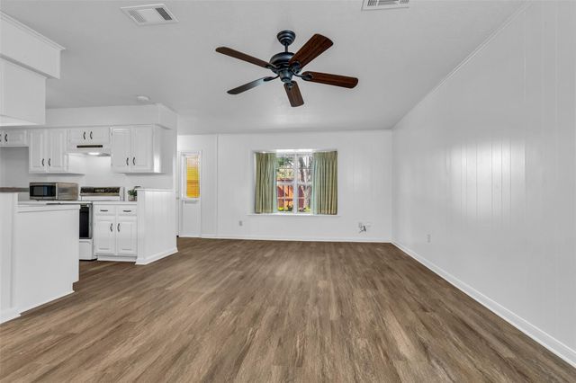 2970 Gessner Road, Houston, TX 77080