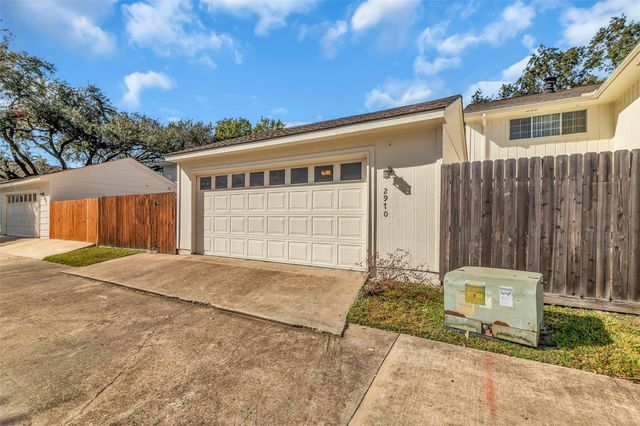 2970 Gessner Road, Houston, TX 77080