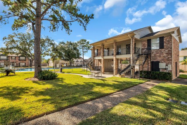 2970 Gessner Road, Houston, TX 77080