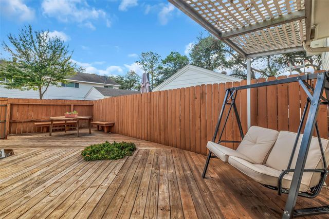 2970 Gessner Road, Houston, TX 77080