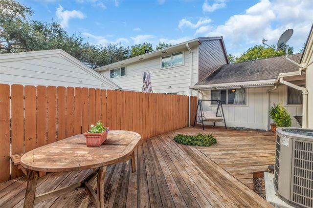 2970 Gessner Road, Houston, TX 77080