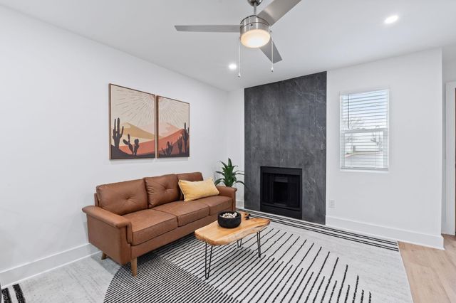 2706 Wheless LN 101, Austin, TX 78723