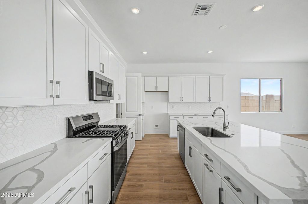 20350 N 222ND Drive, Surprise, AZ 85387 — photo 4