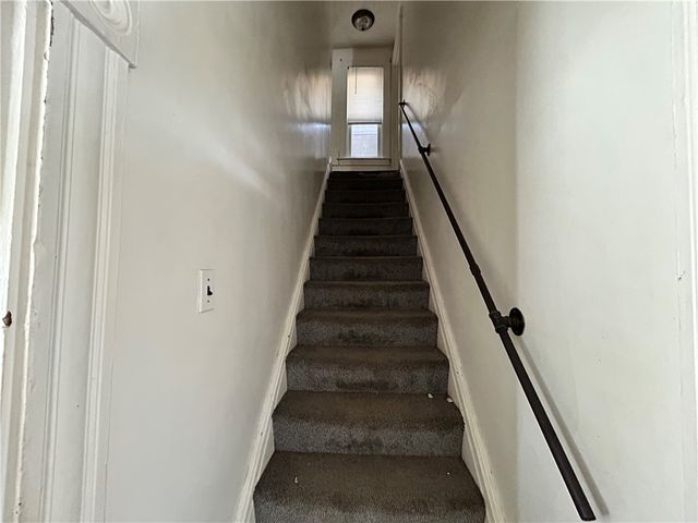 1 2nd St, Wilmerding, PA 15148