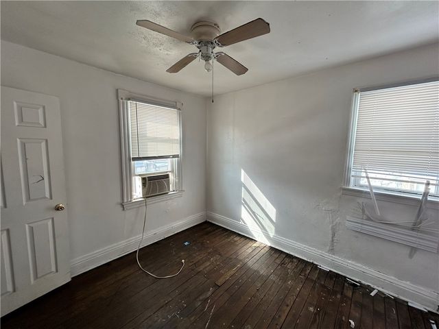 1 2nd St, Wilmerding, PA 15148