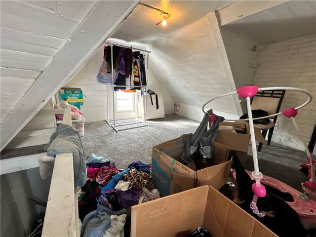 1 2nd St, Wilmerding, PA 15148