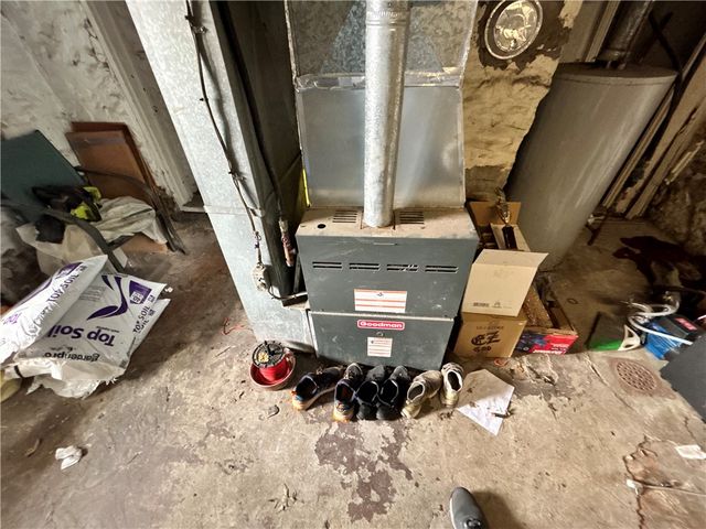 1 2nd St, Wilmerding, PA 15148