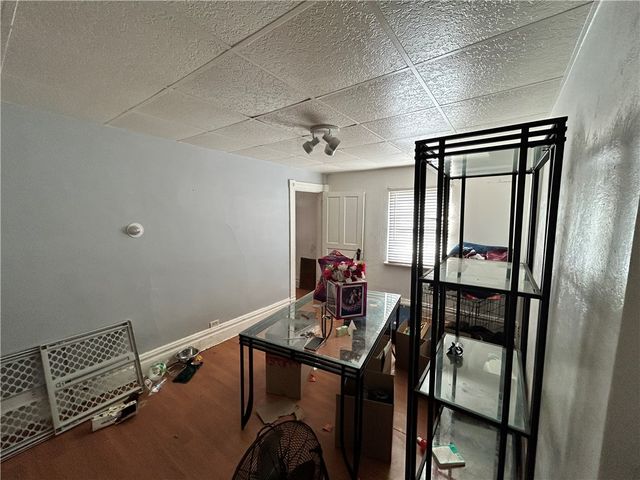 1 2nd St, Wilmerding, PA 15148