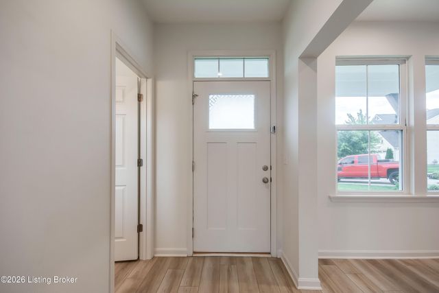 156 Goldeneye Ct, Shepherdsville, KY 40165