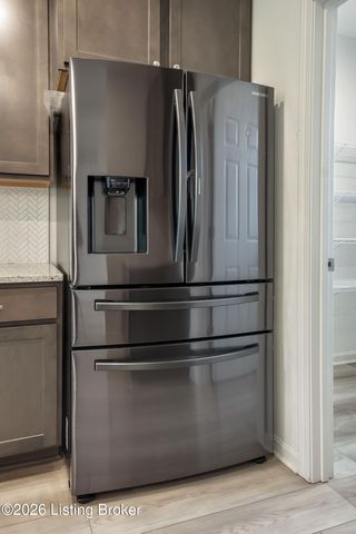 156 Goldeneye Ct, Shepherdsville, KY 40165