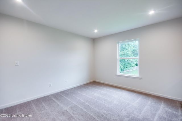 156 Goldeneye Ct, Shepherdsville, KY 40165