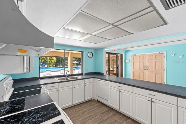 2502 ROYAL PINES CIRCLE 5B, Clearwater, FL 33763