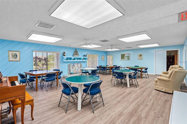 2502 ROYAL PINES CIRCLE 5B, Clearwater, FL 33763