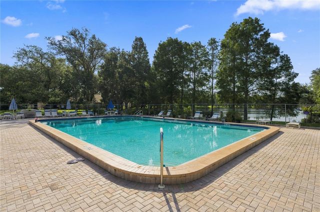 2502 ROYAL PINES CIRCLE 5B, Clearwater, FL 33763