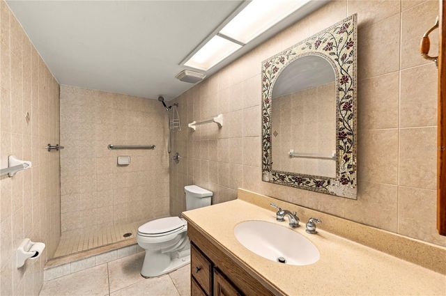 2502 ROYAL PINES CIRCLE 5B, Clearwater, FL 33763