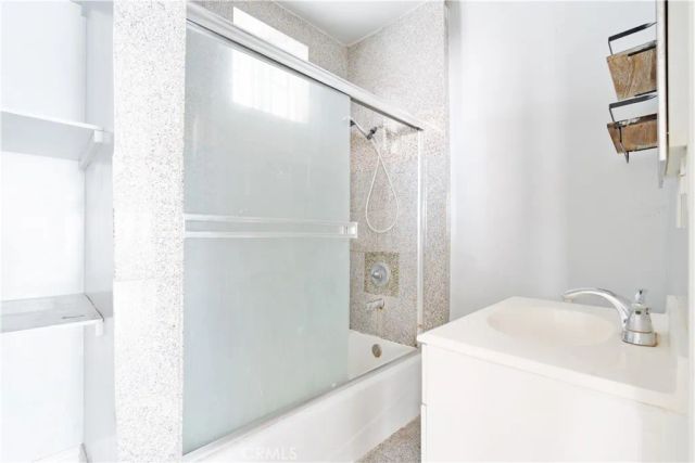 914 W 41st Street, Los Angeles, CA 90037