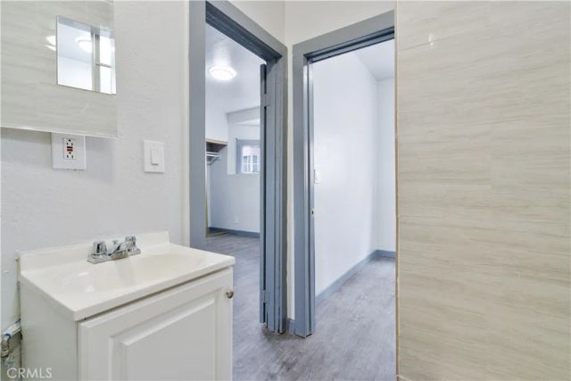 914 W 41st Street, Los Angeles, CA 90037