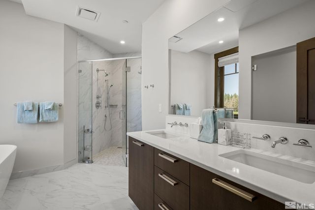 28 Beach Club Drive 407, Stateline, NV 89449