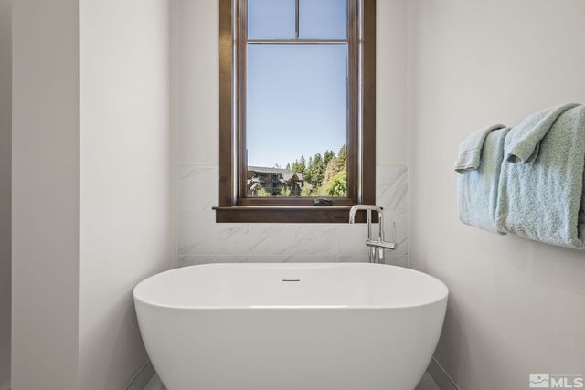 28 Beach Club Drive 407, Stateline, NV 89449