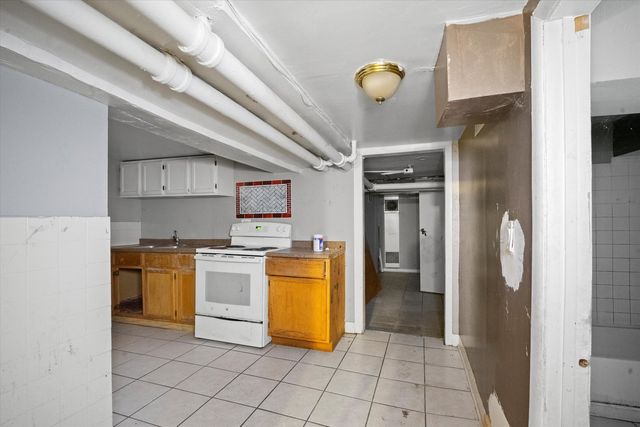 3333 W Pierce Avenue, Chicago, IL 60651