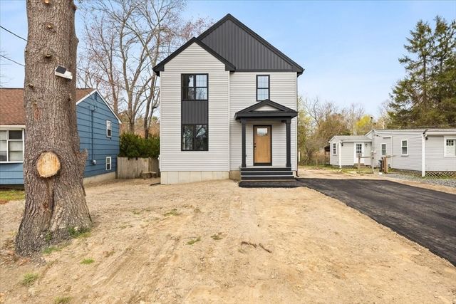 33 Glendale Ave, Brockton, MA 02301