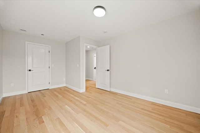 33 Glendale Ave, Brockton, MA 02301