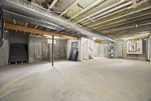 33 Glendale Ave, Brockton, MA 02301