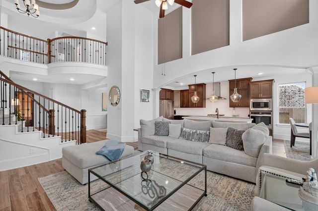 449 Devlin Shores Drive, Conroe, TX 77304