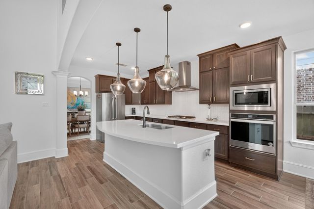 449 Devlin Shores Drive, Conroe, TX 77304