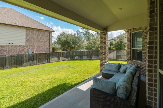 449 Devlin Shores Drive, Conroe, TX 77304
