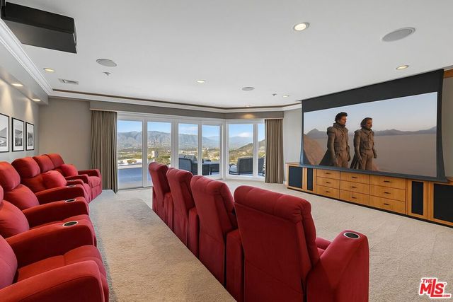 7833 Torreyson Drive, Los Angeles, CA 90046