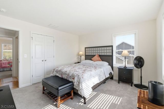 13 Jacob Way, Lopatcong Twp., NJ 08865