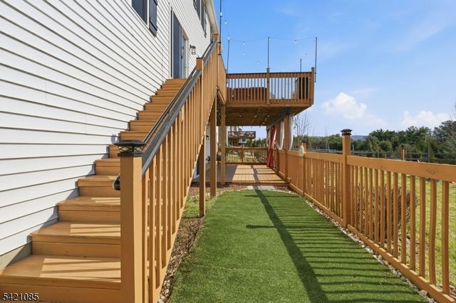13 Jacob Way, Lopatcong Twp., NJ 08865