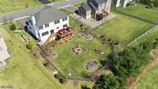 13 Jacob Way, Lopatcong Twp., NJ 08865