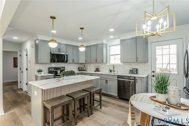 8801 Pleasant Ridge Rd, North Chesterfield, VA 23237