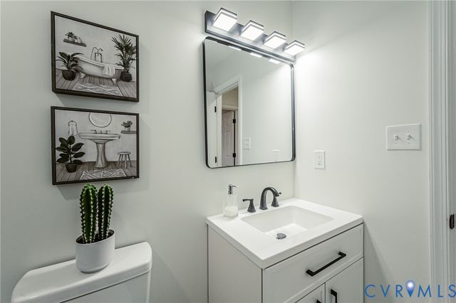 8801 Pleasant Ridge Rd, North Chesterfield, VA 23237