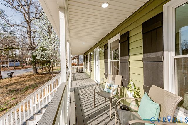 8801 Pleasant Ridge Rd, North Chesterfield, VA 23237