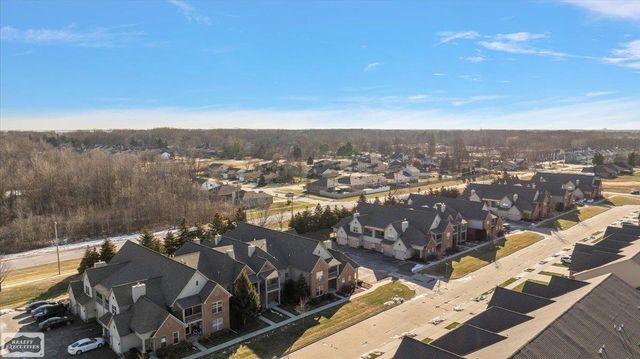 28737 Sheffield Ct Court, Chesterfield Twp, MI 48047