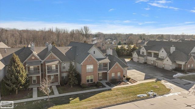 28737 Sheffield Ct Court, Chesterfield Twp, MI 48047