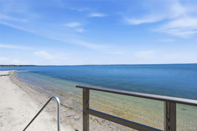 8908 Peconic Bay Boulevard, Laurel, NY 11948