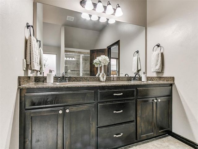 3225 NW 192nd Terrace, Edmond, OK 73012